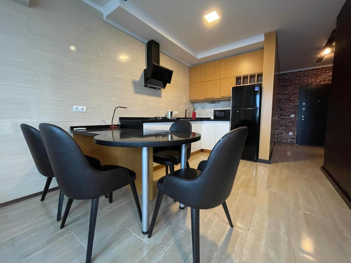 Batumi Real Lux Apartment Bagian luar foto